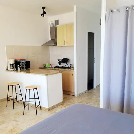 Agreable Avec Vue A - 30 M² Avec Acces