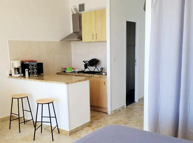 Agreable Avec Vue A - 30 M² Avec Acces