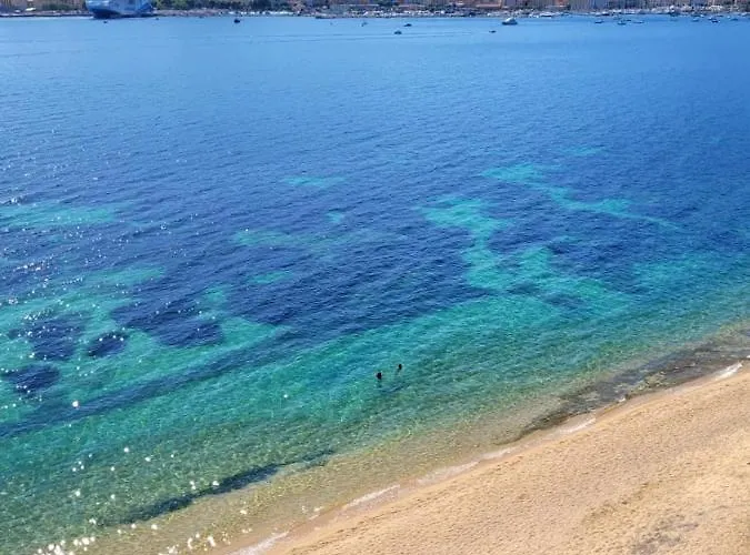 Agreable Avec Vue A - 30 M² Avec Acces * Ajaccio (Corsica)